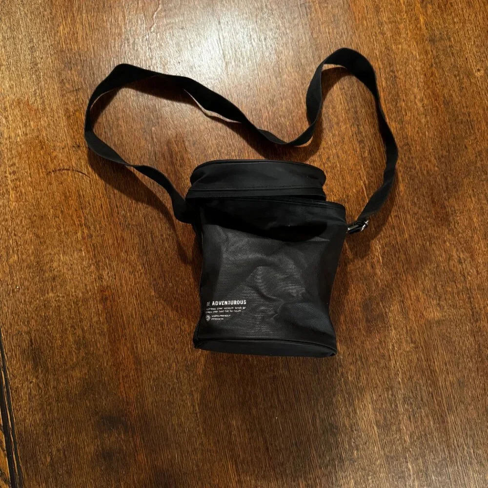 insulated shoulder /water bag